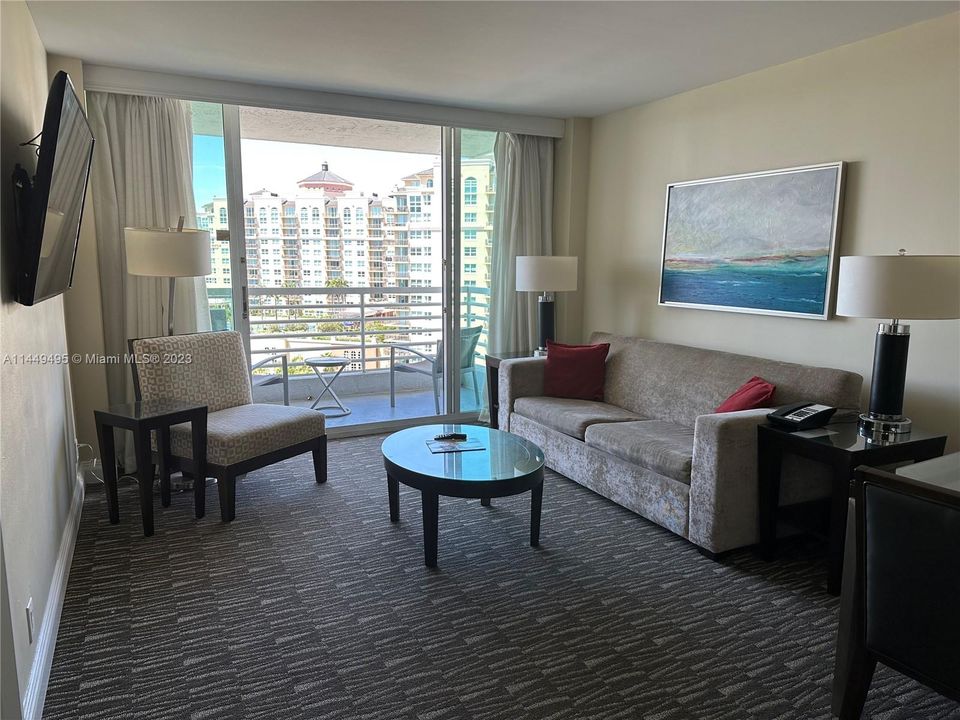 Недавно продано: $183,000 (1 спален, 1 ванн, 586 Квадратных фут)