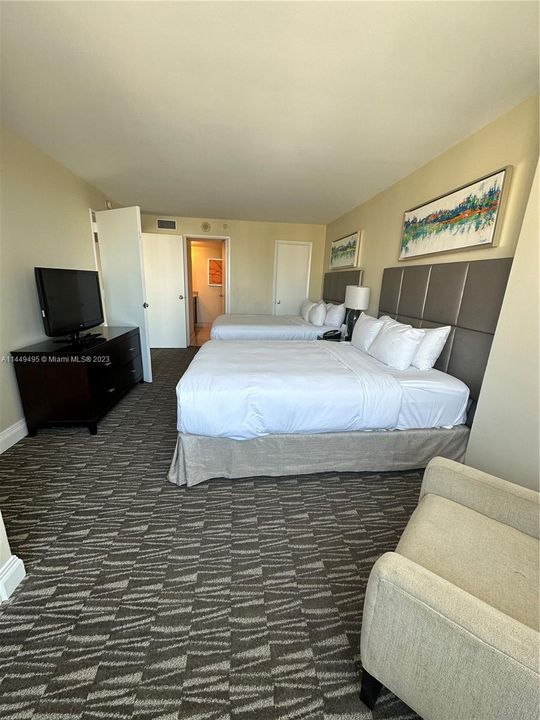 Недавно продано: $183,000 (1 спален, 1 ванн, 586 Квадратных фут)