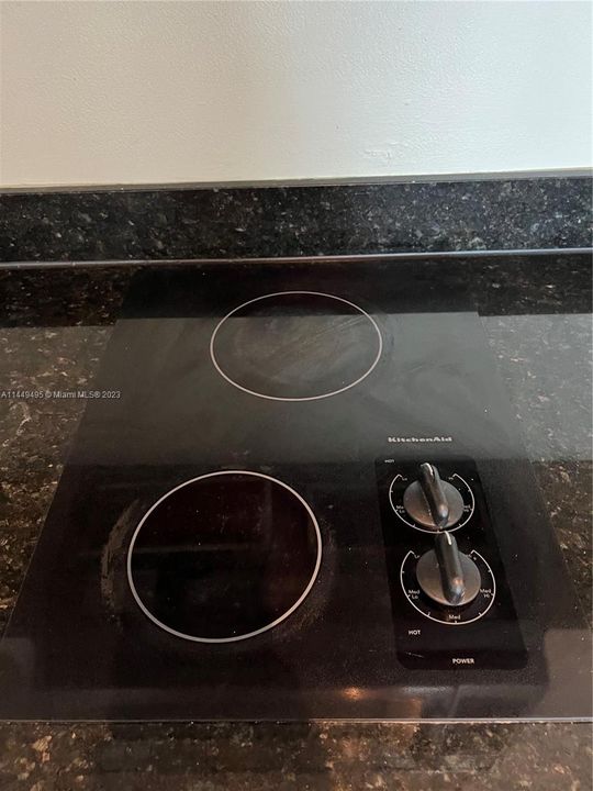 Недавно продано: $183,000 (1 спален, 1 ванн, 586 Квадратных фут)