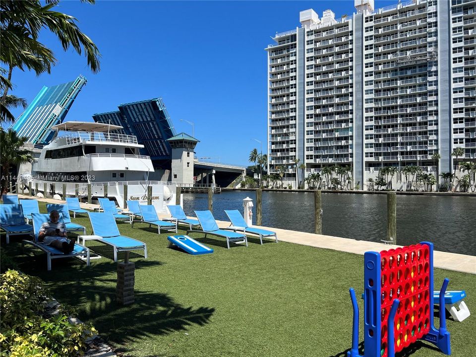 Недавно продано: $183,000 (1 спален, 1 ванн, 586 Квадратных фут)