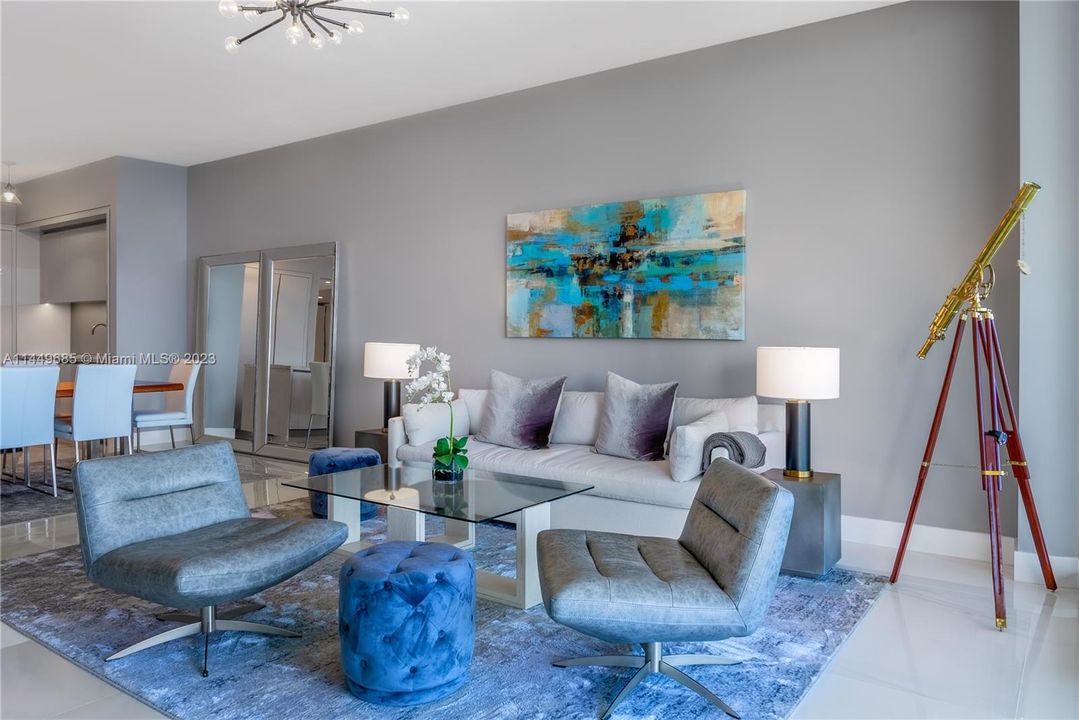 Vendido Recientemente: $4,735,000 (3 camas, 5 baños, 2468 Pies cuadrados)