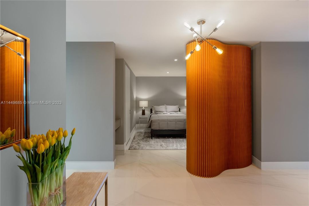 Vendido Recientemente: $4,735,000 (3 camas, 5 baños, 2468 Pies cuadrados)