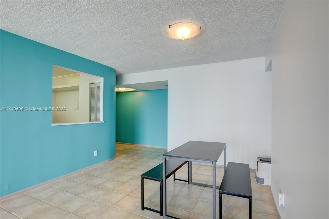 Недавно продано: $459,000 (2 спален, 2 ванн, 1250 Квадратных фут)