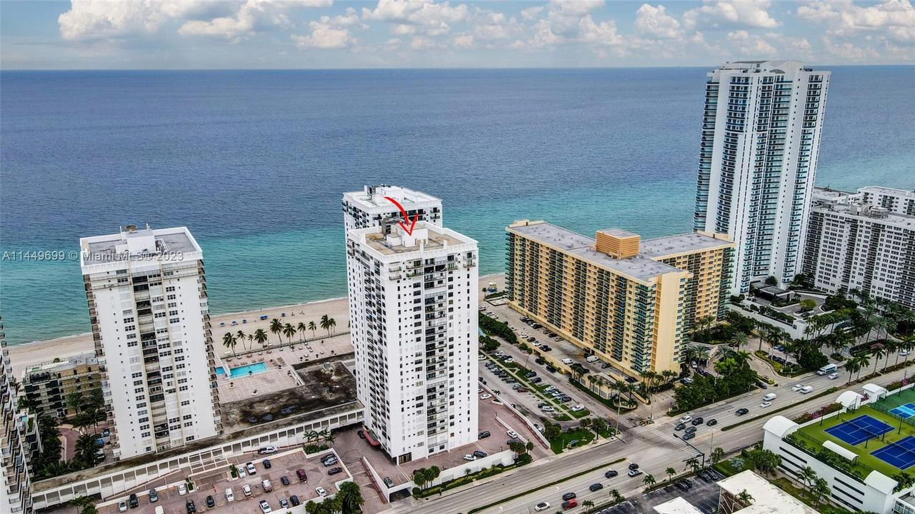 Недавно продано: $459,000 (2 спален, 2 ванн, 1250 Квадратных фут)