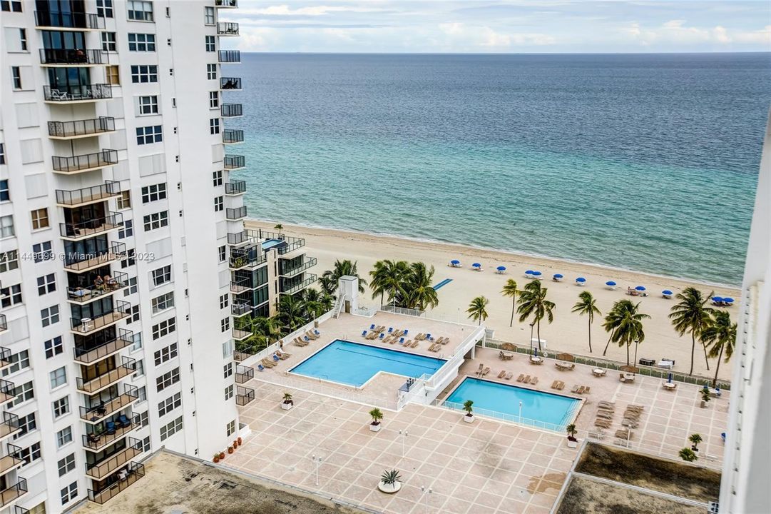 Недавно продано: $459,000 (2 спален, 2 ванн, 1250 Квадратных фут)