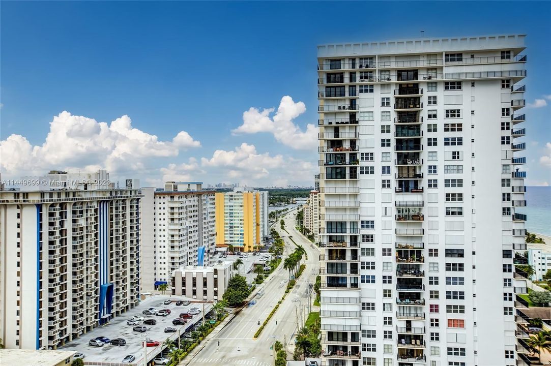 Недавно продано: $459,000 (2 спален, 2 ванн, 1250 Квадратных фут)