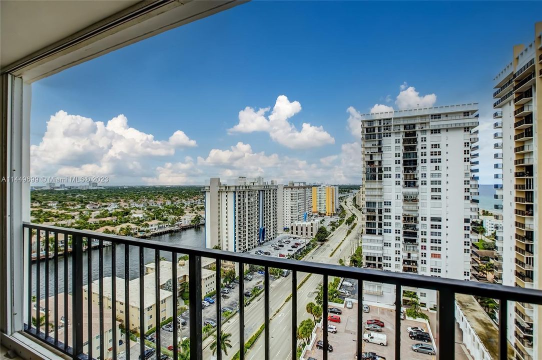 Недавно продано: $459,000 (2 спален, 2 ванн, 1250 Квадратных фут)