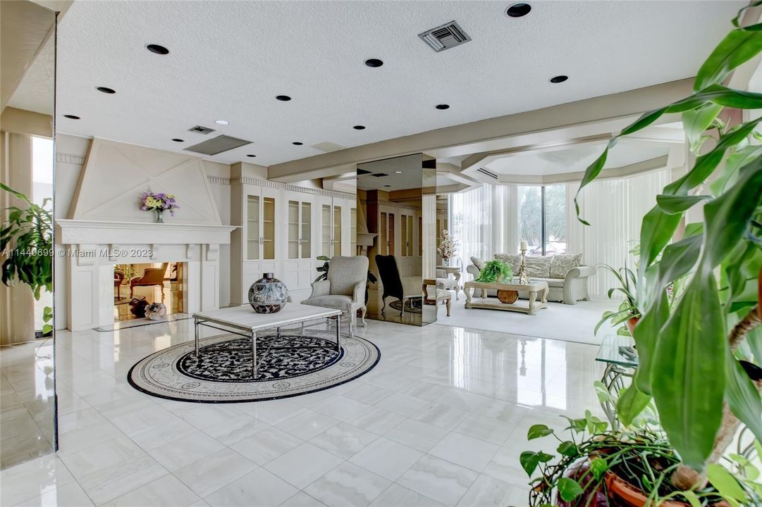 Недавно продано: $459,000 (2 спален, 2 ванн, 1250 Квадратных фут)