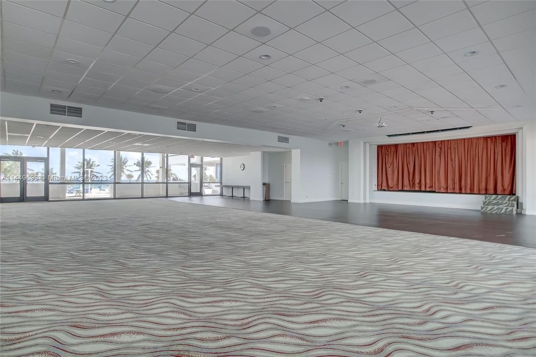 Недавно продано: $459,000 (2 спален, 2 ванн, 1250 Квадратных фут)