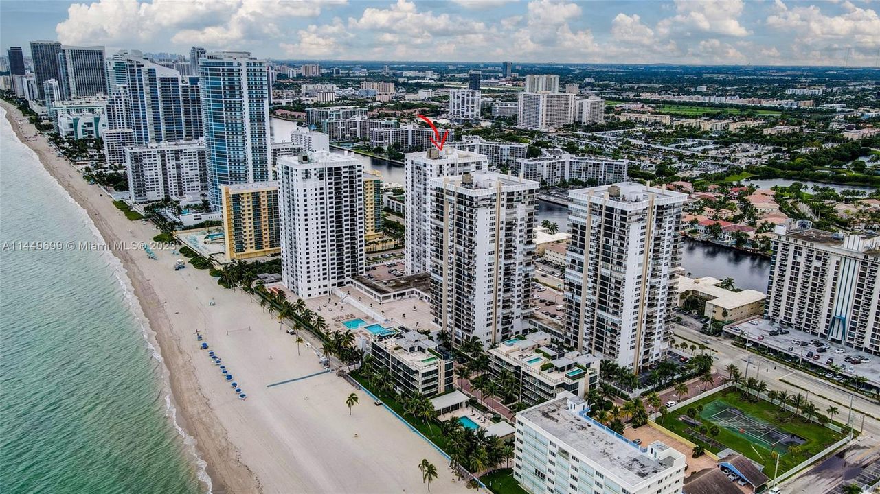 Недавно продано: $459,000 (2 спален, 2 ванн, 1250 Квадратных фут)