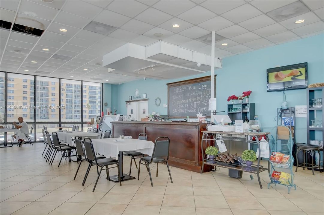 Недавно продано: $459,000 (2 спален, 2 ванн, 1250 Квадратных фут)