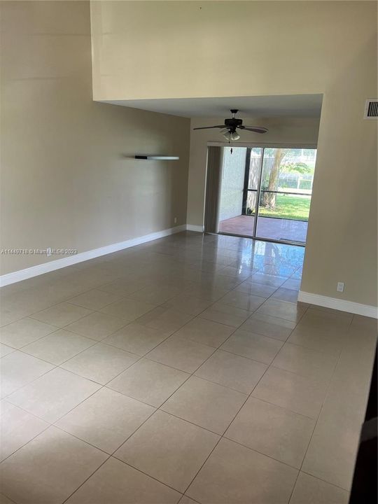 Recently Sold: $470,000 (3 beds, 2 baths, 1400 Square Feet)
