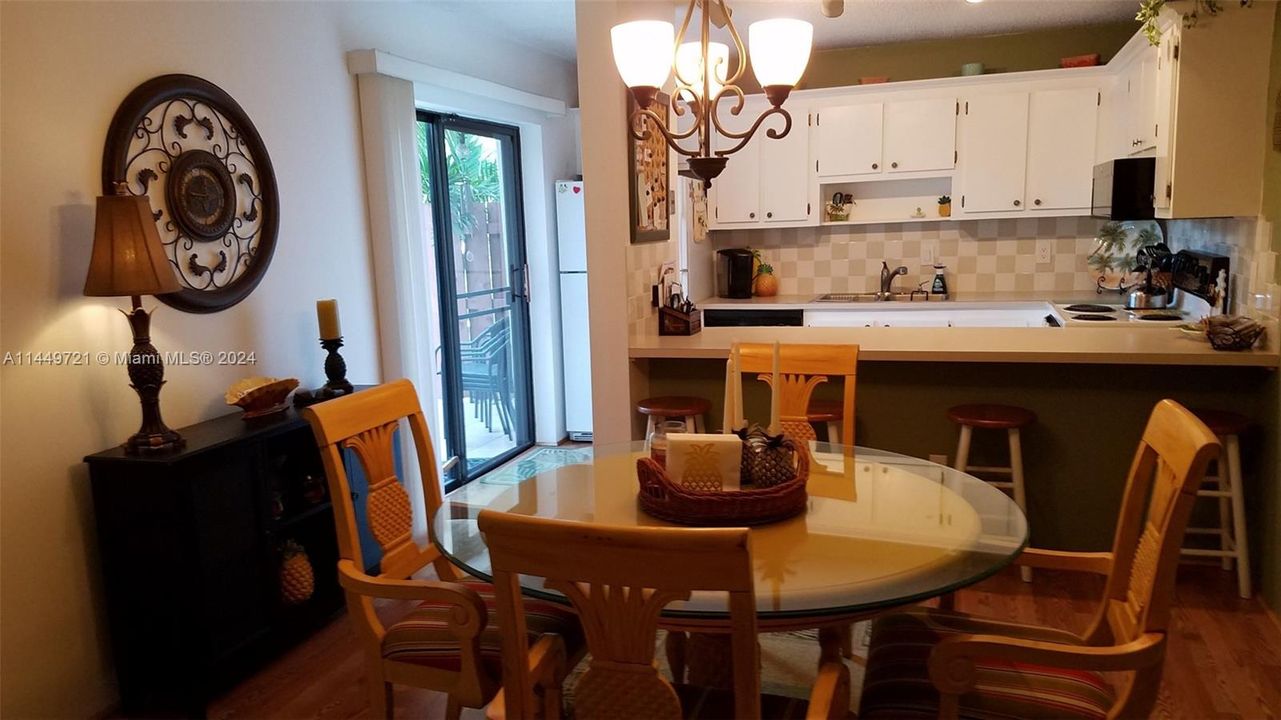 For Rent: $5,000 (2 beds, 2 baths, 1470 Square Feet)