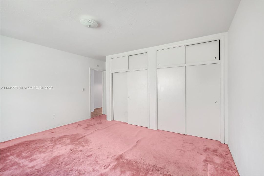 Недавно продано: $199,000 (1 спален, 1 ванн, 700 Квадратных фут)