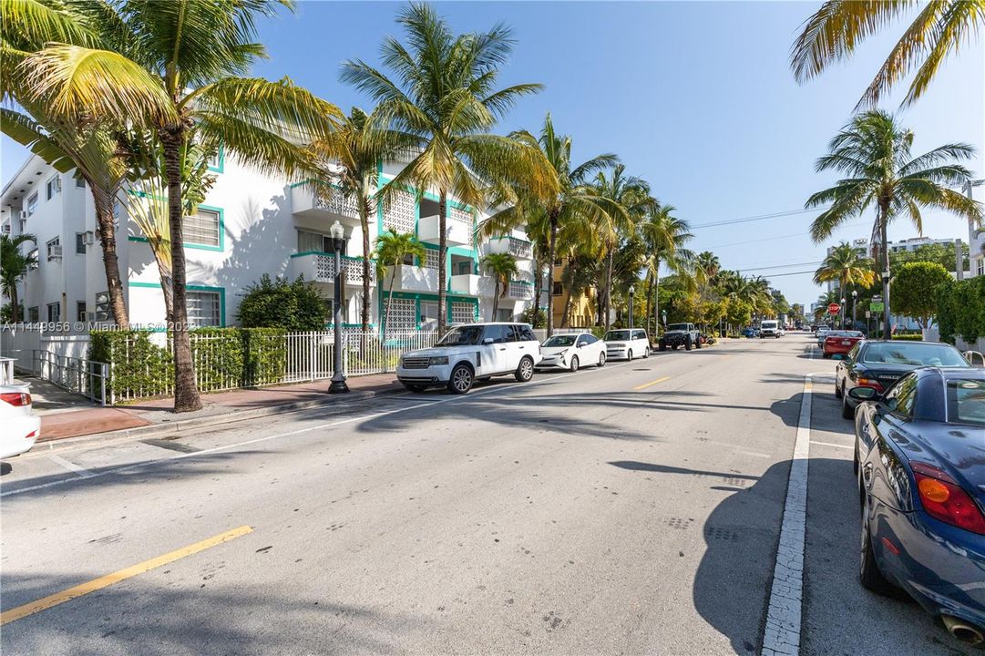 Недавно продано: $199,000 (1 спален, 1 ванн, 700 Квадратных фут)