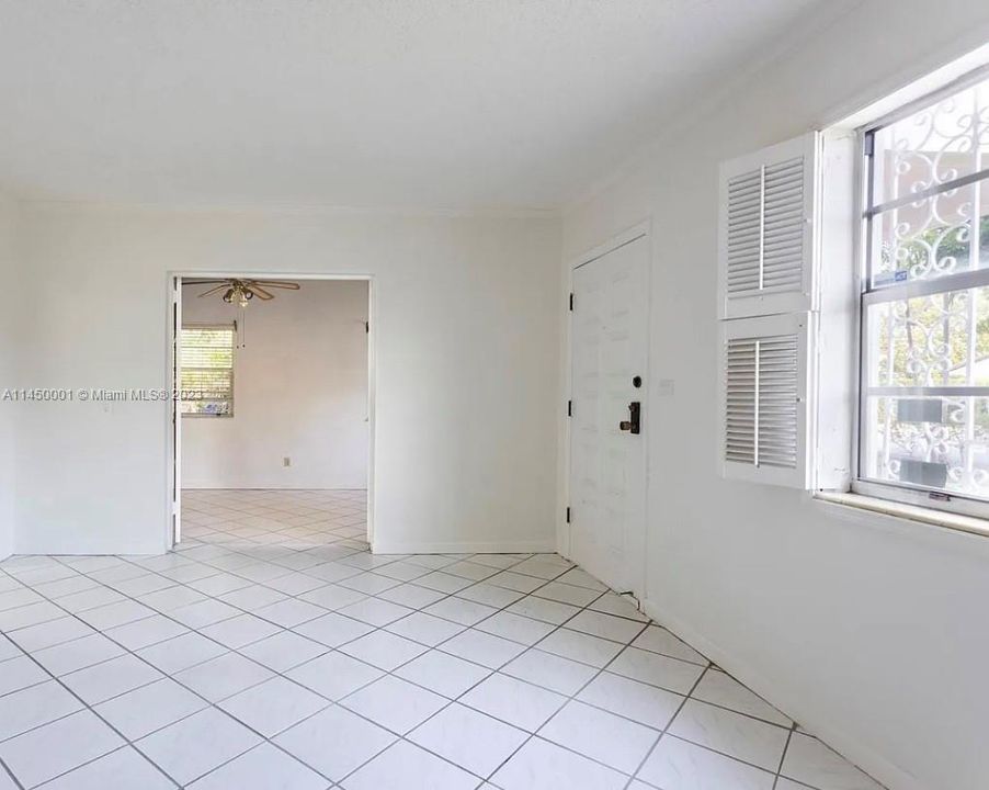 For Sale: $1,350,000 (3 beds, 2 baths, 1780 Square Feet)