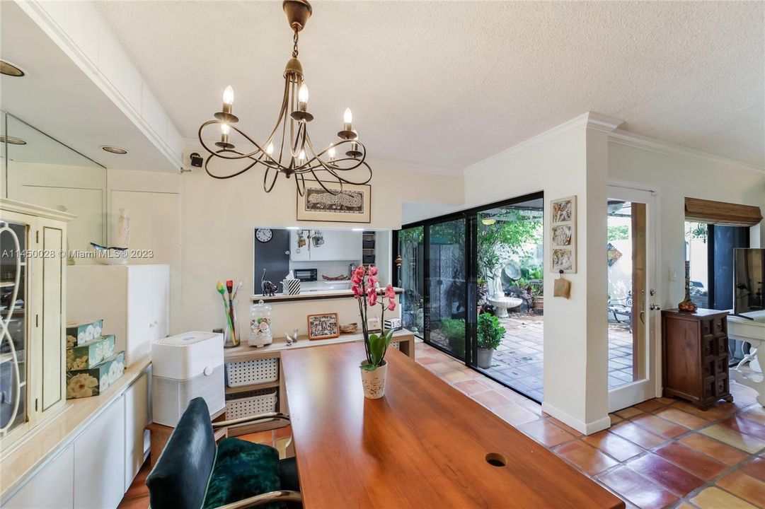 Недавно продано: $475,000 (2 спален, 2 ванн, 1234 Квадратных фут)