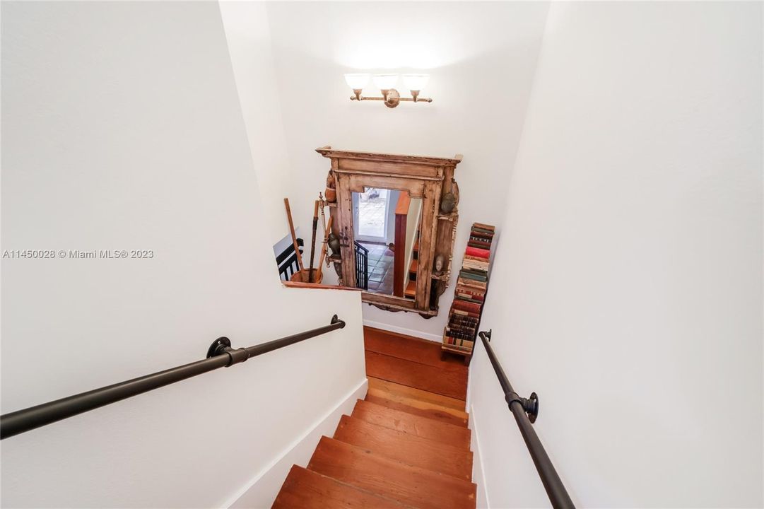 Недавно продано: $475,000 (2 спален, 2 ванн, 1234 Квадратных фут)