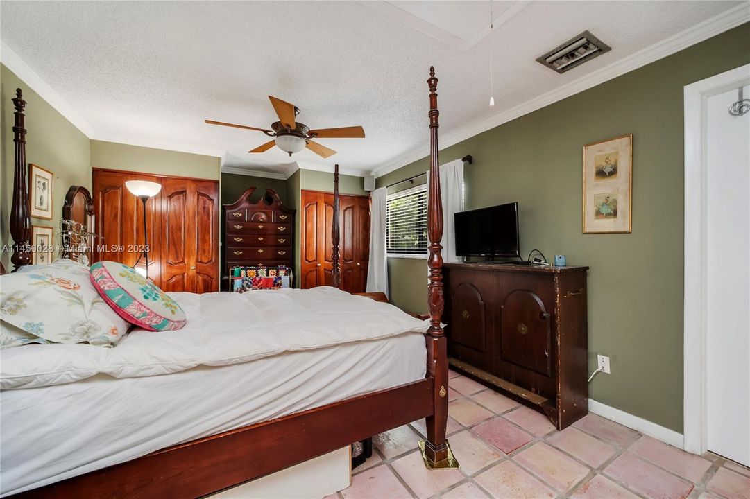 Недавно продано: $475,000 (2 спален, 2 ванн, 1234 Квадратных фут)