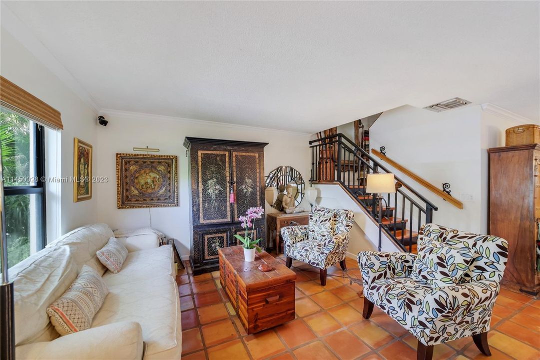 Недавно продано: $475,000 (2 спален, 2 ванн, 1234 Квадратных фут)