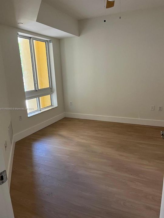 最近租的: $3,000 (2 贝兹, 2 浴室, 1183 平方英尺)