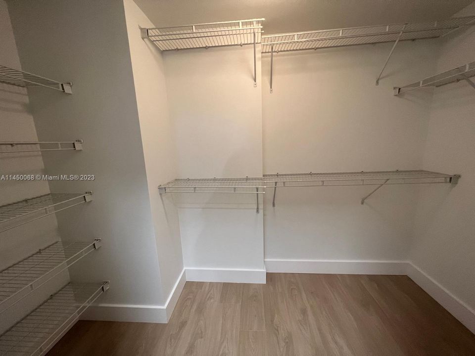 最近租的: $3,000 (2 贝兹, 2 浴室, 1183 平方英尺)