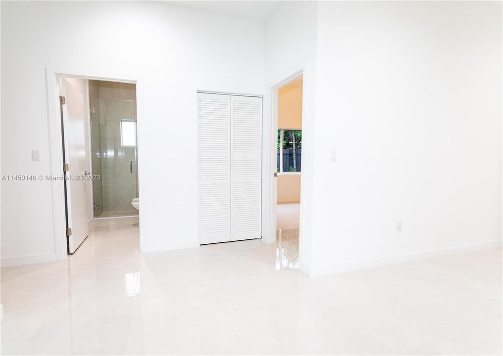 Недавно продано: $620,000 (3 спален, 2 ванн, 1405 Квадратных фут)