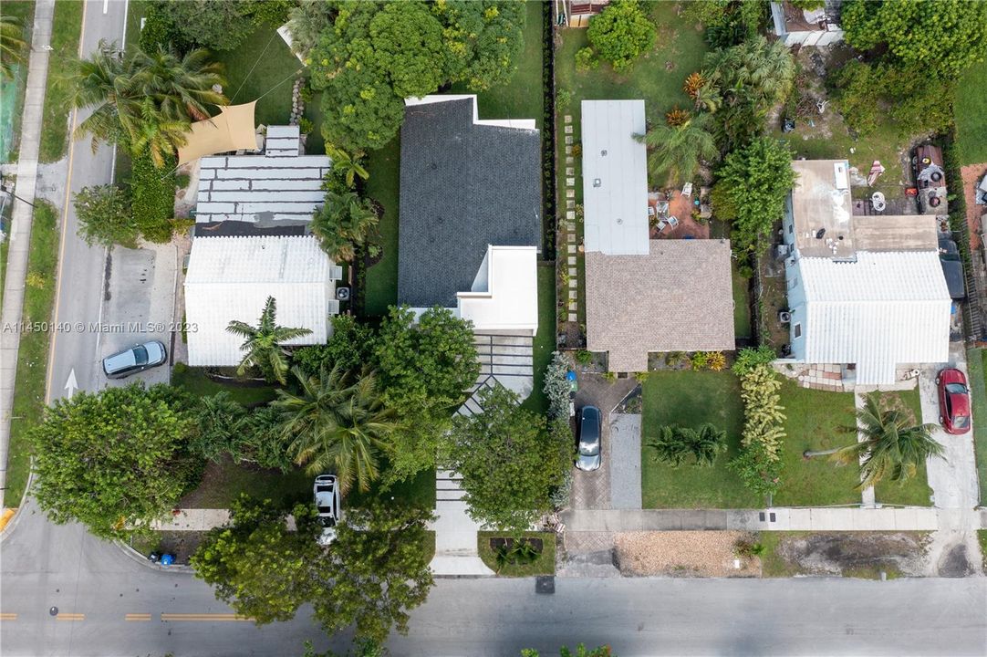 Недавно продано: $620,000 (3 спален, 2 ванн, 1405 Квадратных фут)