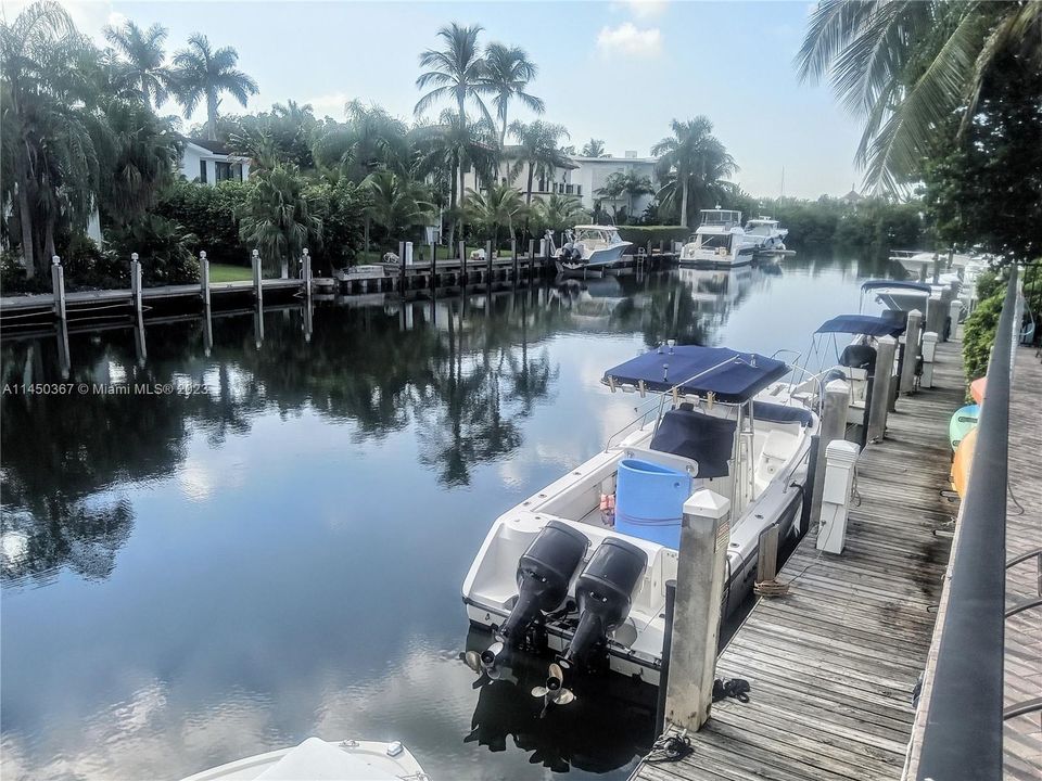 Coral Gables Waterway direct access to Biscayne Bay