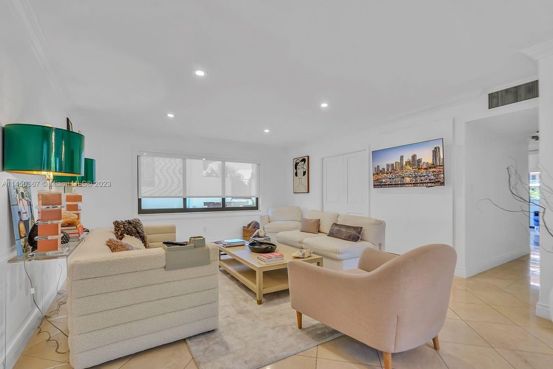 Extremely spacious living room