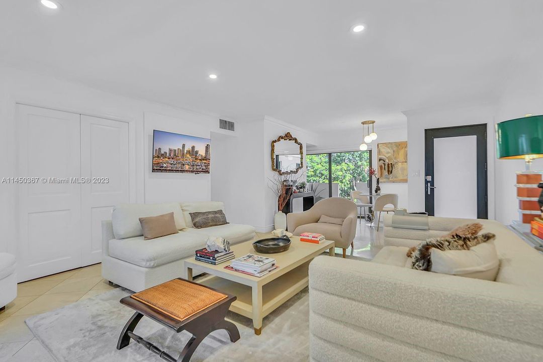 Extremely spacious living room