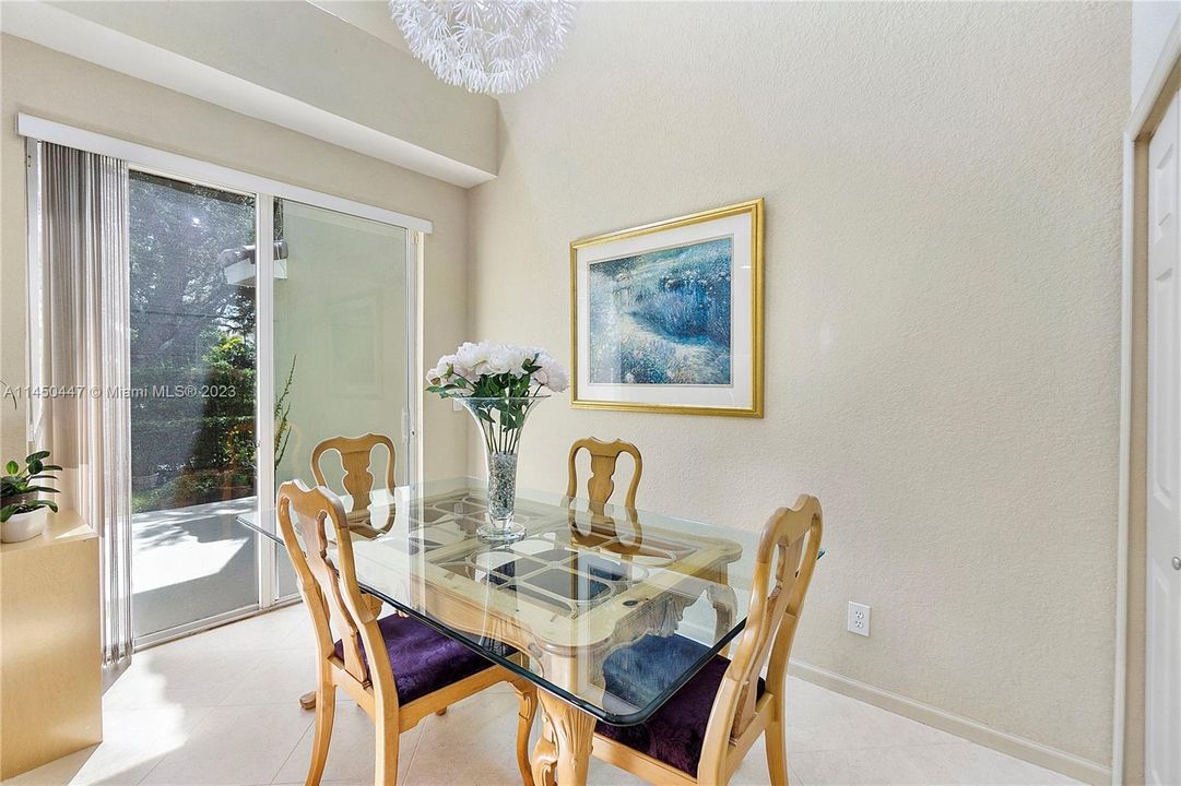 Breakfast nook off kitchen