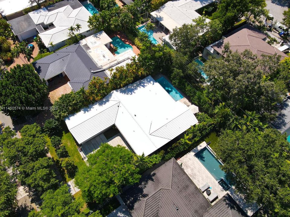 Recently Sold: $2,850,000 (4 beds, 4 baths, 2784 Square Feet)