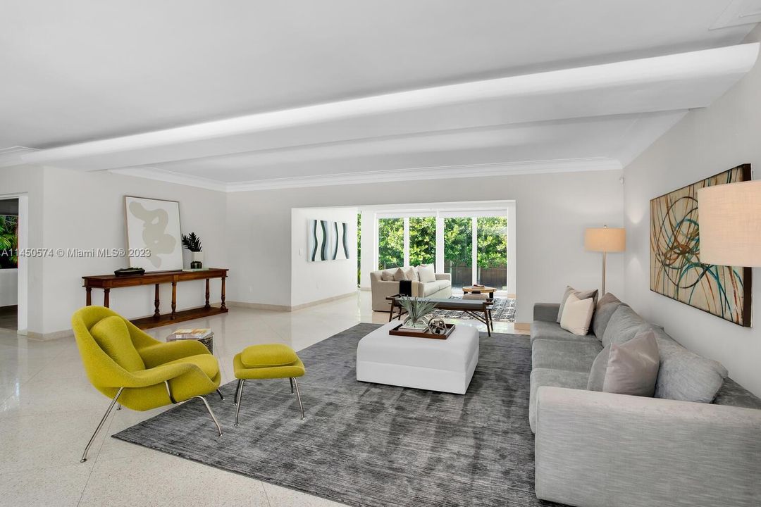 Recently Sold: $2,850,000 (4 beds, 4 baths, 2784 Square Feet)