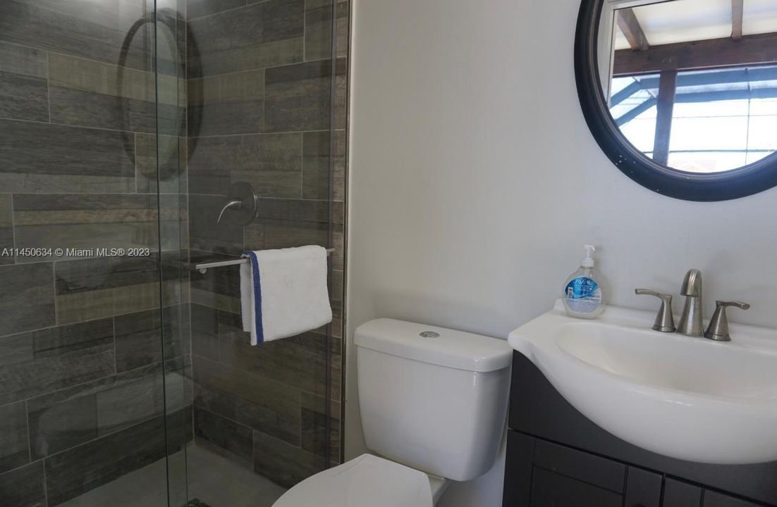 Recently Rented: $3,820 (3 beds, 2 baths, 1146 Square Feet)