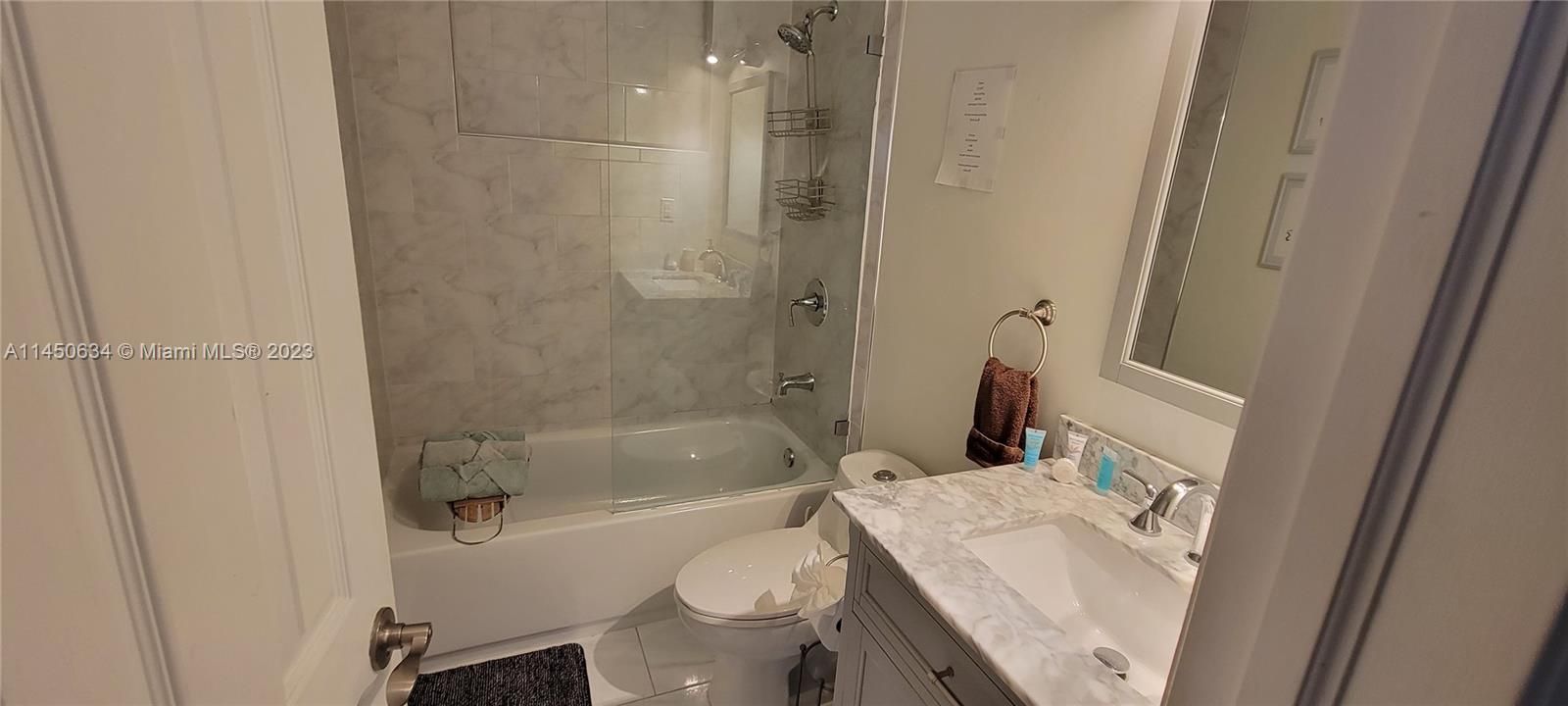 Recently Rented: $3,820 (3 beds, 2 baths, 1146 Square Feet)