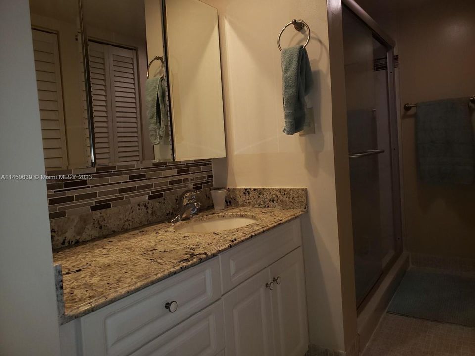 Vendido Recientemente: $285,000 (0 camas, 1 baños, 762 Pies cuadrados)