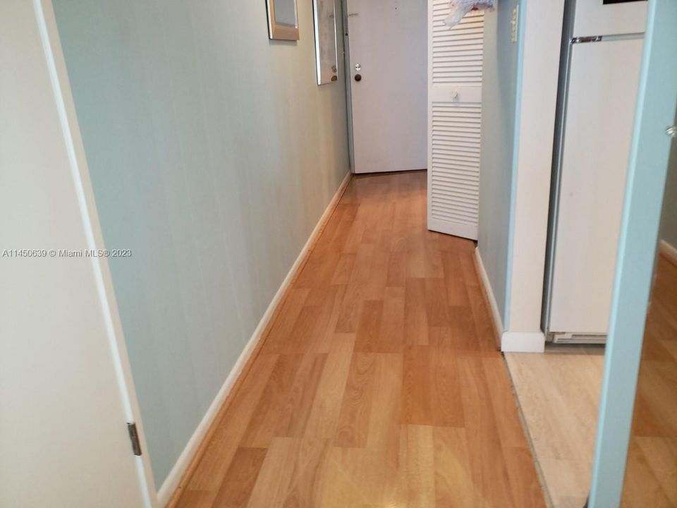 Vendido Recientemente: $285,000 (0 camas, 1 baños, 762 Pies cuadrados)