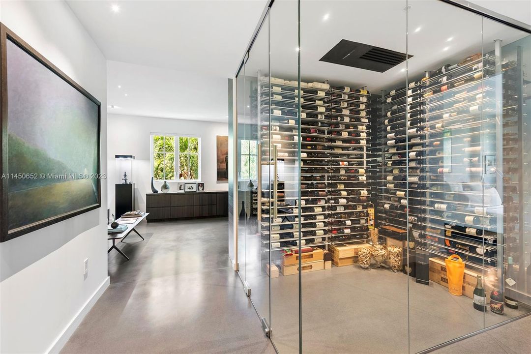 For Sale: $3,590,000 (4 beds, 4 baths, 2791 Square Feet)