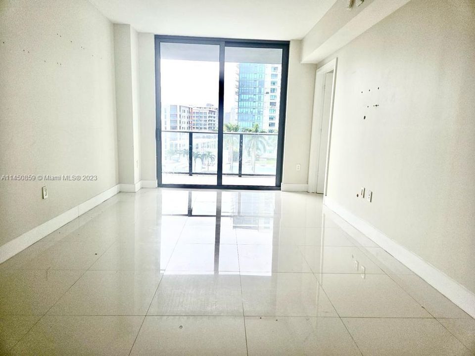 Recently Sold: $480,000 (1 beds, 1 baths, 673 Square Feet)