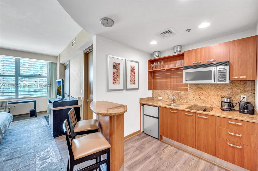 Recently Sold: $445,000 (0 beds, 1 baths, 481 Square Feet)