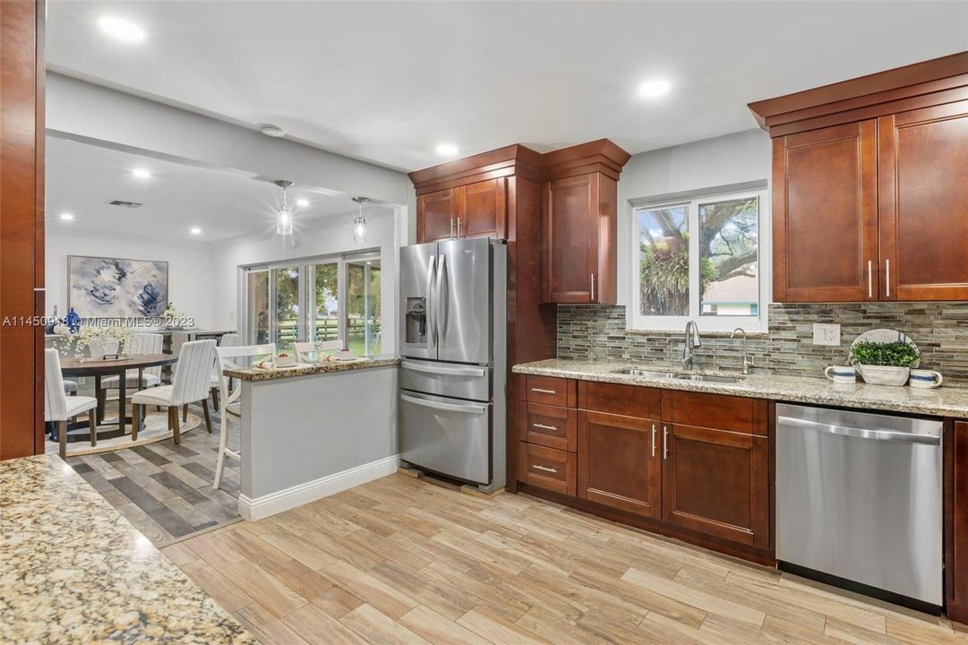 Recently Sold: $1,850,000 (4 beds, 2 baths, 3106 Square Feet)