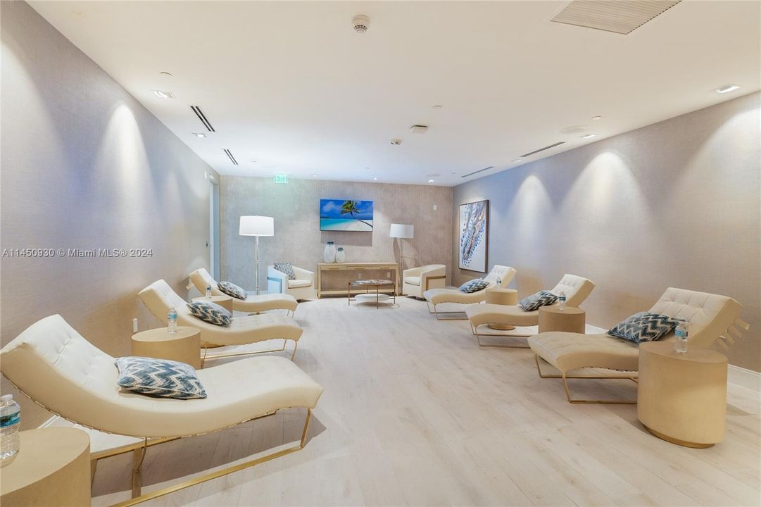 Vendido Recientemente: $4,250,000 (4 camas, 3 baños, 3480 Pies cuadrados)