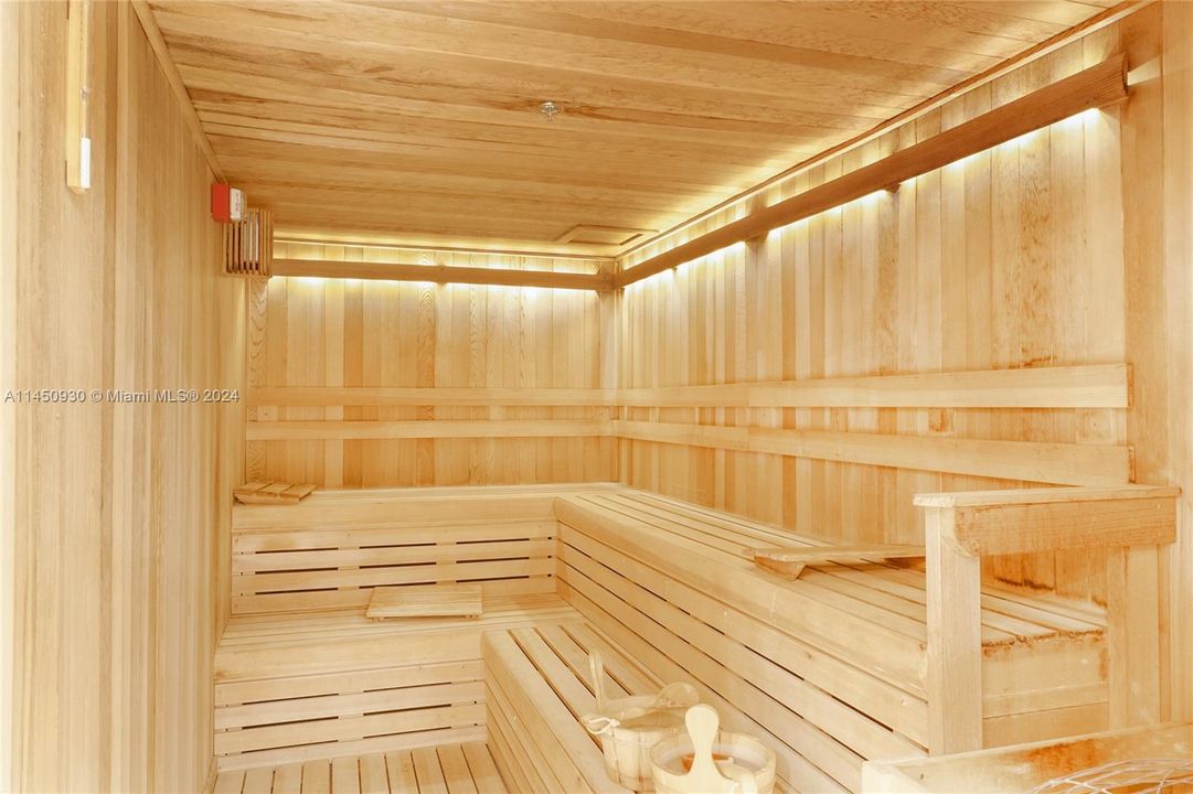 Vendido Recientemente: $4,250,000 (4 camas, 3 baños, 3480 Pies cuadrados)