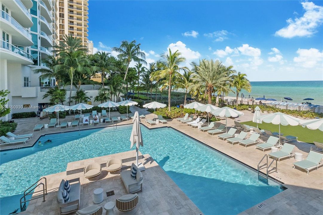 Vendido Recientemente: $4,250,000 (4 camas, 3 baños, 3480 Pies cuadrados)