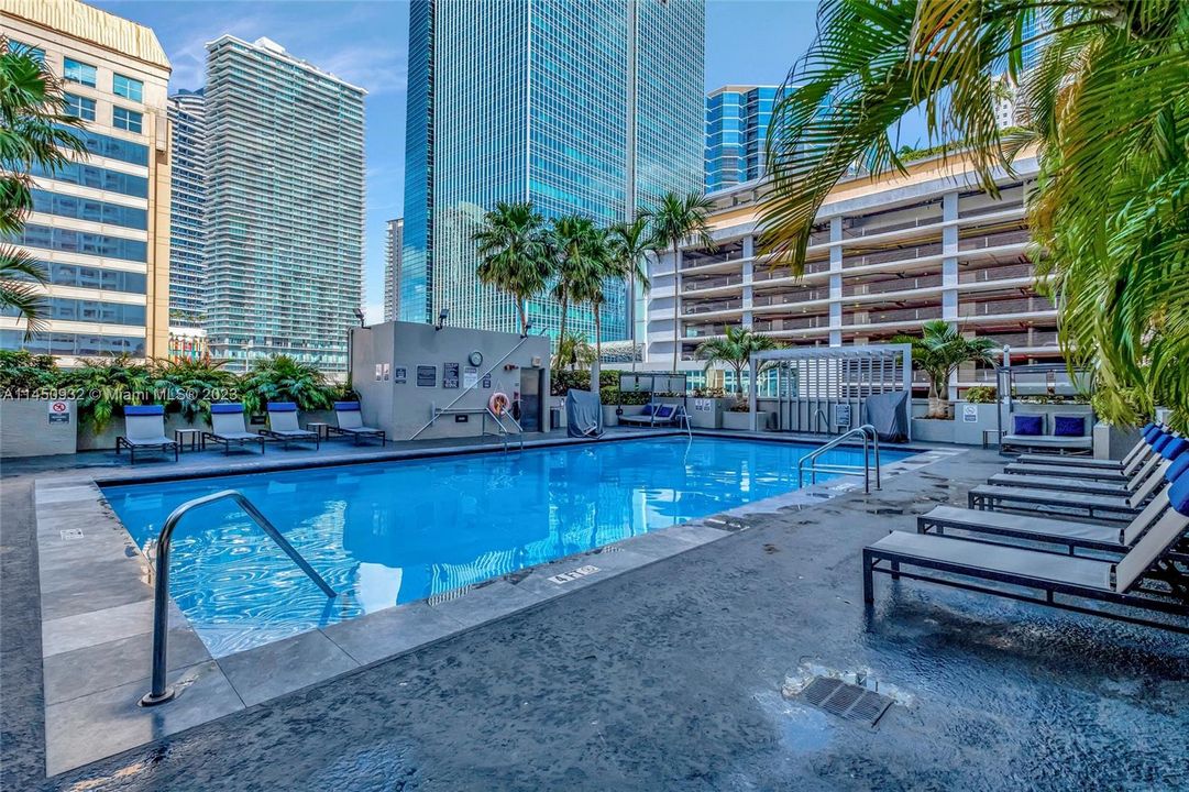 Recently Sold: $349,900 (1 beds, 1 baths, 600 Square Feet)