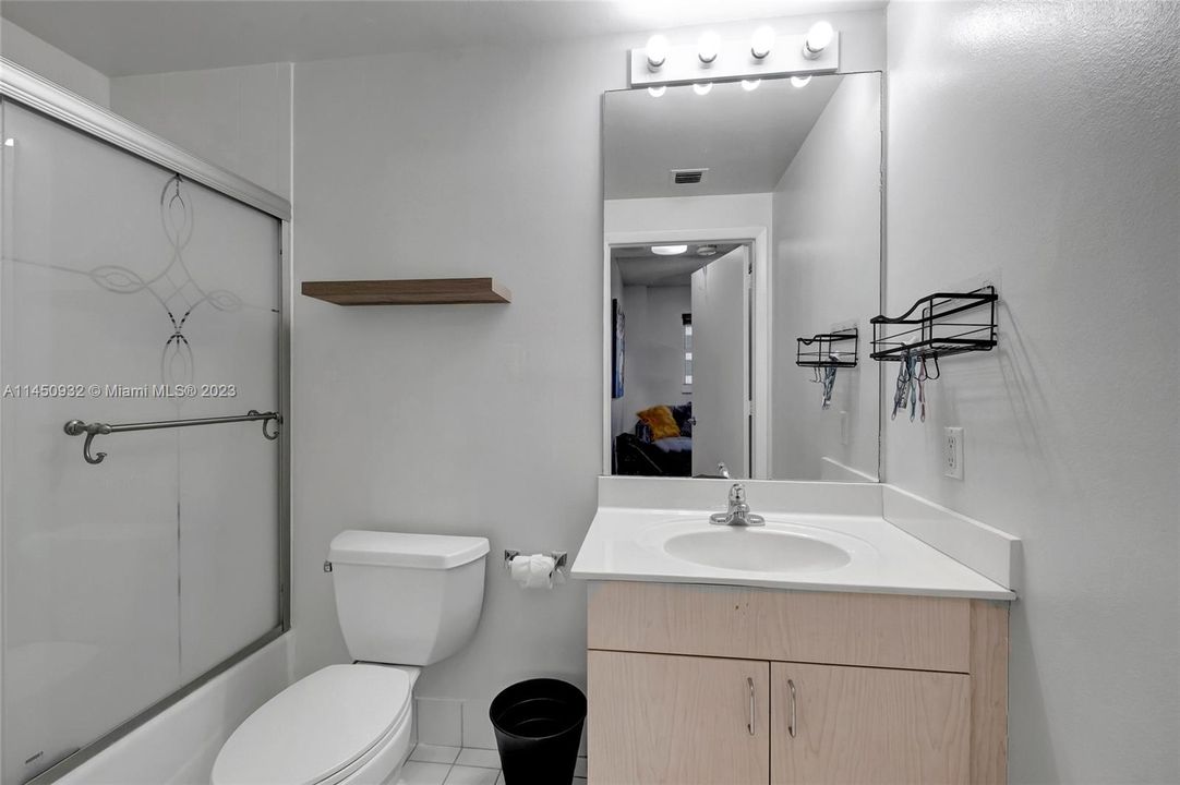 Recently Sold: $349,900 (1 beds, 1 baths, 600 Square Feet)