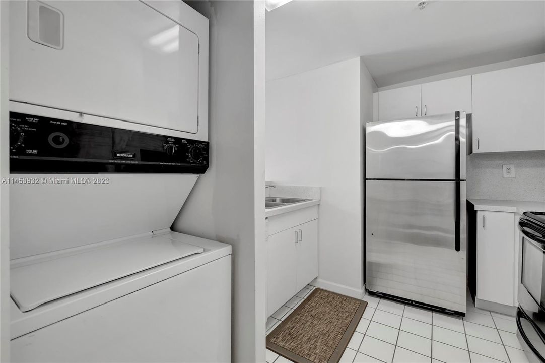 Recently Sold: $349,900 (1 beds, 1 baths, 600 Square Feet)