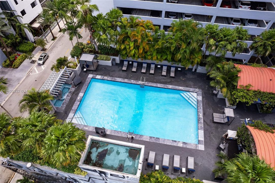 Recently Sold: $349,900 (1 beds, 1 baths, 600 Square Feet)