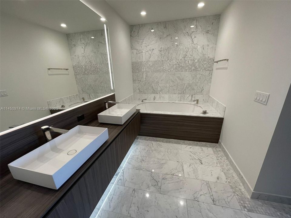 Недавно арендовано: $17,000 (3 спален, 3 ванн, 2025 Квадратных фут)